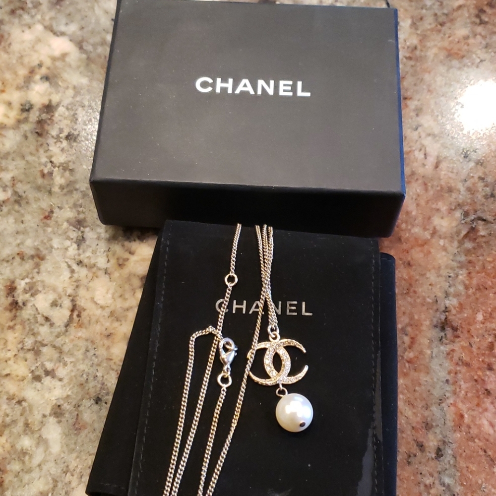 Chanel CC pearl  Collier necklace